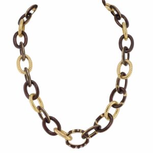 The Two-Toned Marina Chain
